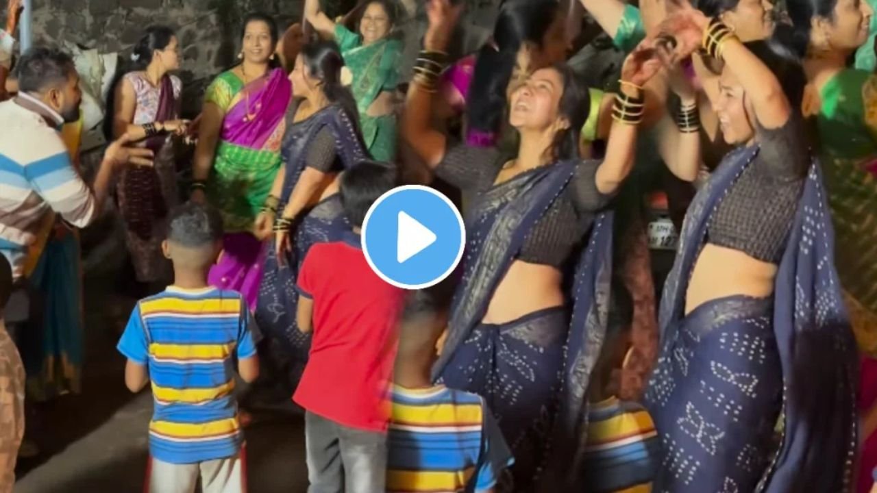 Dance on marathi song